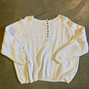 KNIT WHITE SWEATER